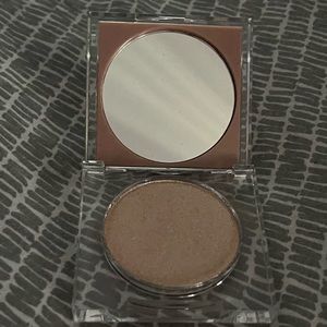 KKW Beauty highlighter